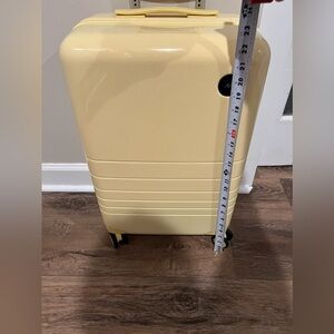 MONOS CARRY ON PLUS Limited EditionBanana Pudding Glossy SuitcaseLuggage